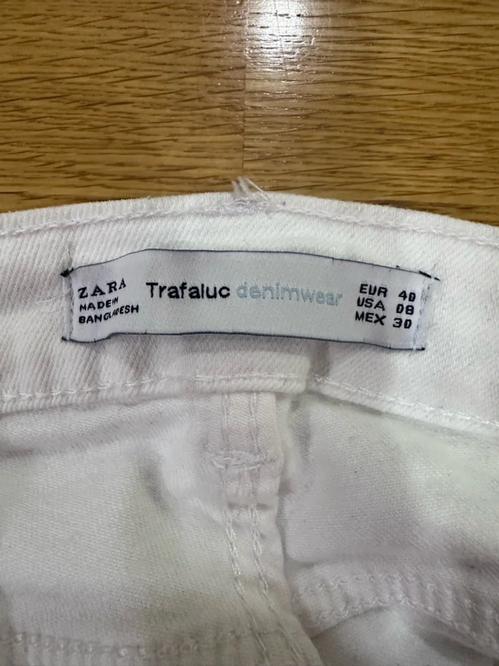 Women's Zara White  Denim Shorts